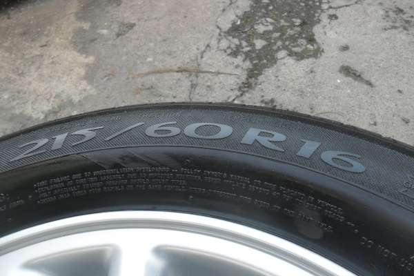 ล้อแม็ก 16นิ้ว 6รู อีซุสุ พร้อมยาง สวยๆ 4 ล้อ ราคา 7900 บาท