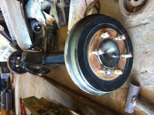 ขายเพลาท้ายอีซูซุวีครอส  10000 บาท