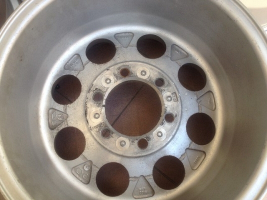 ล้อเเท้ M T ขอบ16กว้าง8นิ้วอ๊อฟ0 6รู139 สีเดิมๆของเก่าญี่ปุ่นสภาพสวย