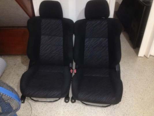 เบาะ TOYOTA CELICA  เเปลงใส่ TOYOTA ได้ทุกรุ่นของเก่าญี่ปุ่นเเท้สภาพยังใหม่ๆคู่ละ