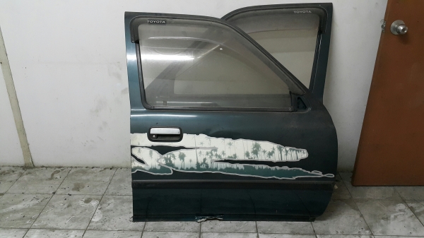 ประตู toyota surf