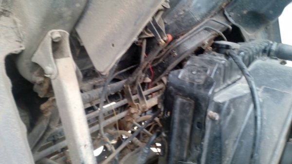 ขายด่วนรถสิบล้อ2เพลาFN527TFเครือง220แรงติดเครน4.5ตัน