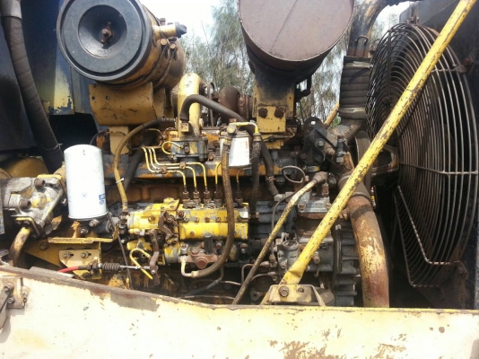 ขายด่วนรถตักเอวอ่อนCAT.920สภาพพร้อมใช้งานยางดีใช้งานอยู่ ขายด่วนรถตักเอวอ่อนCAT.920สภาพพร้อมใช้งานยางดีใช้งานอยู่