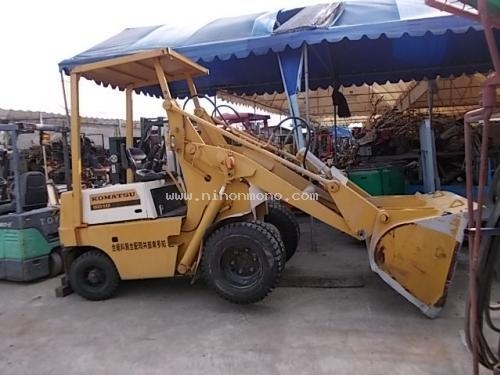 NEW!!! รถตัก KOMATSU   SD10-3  รหัสสินค้า : 80803011Line ID: nihonmono หรือเพิ่มเติมไดที่ www.nihonmono.com