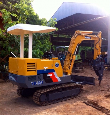 ขายรถขุดYANMAR YB-301 ขนาดpc30 (มีหัวกระแทกพร้อม) รถเก่านอกแท้ 100\% มีเอกสาร ติดต่อ 085-5632278 ( ราคาต่อรองได้ )