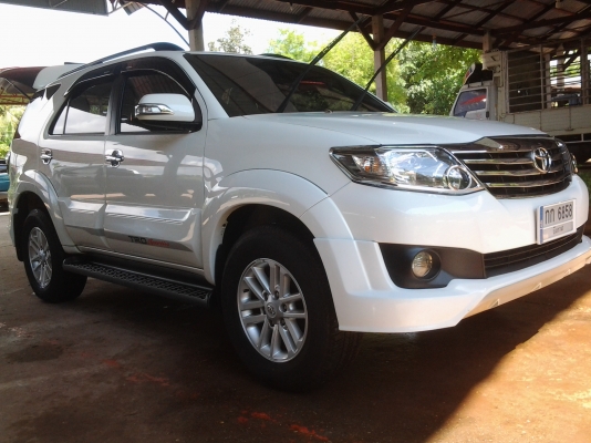 TOYOTA FORTUNER 2.7V ปี57 เกียร์ออโต้ แก้สอีเนอจี้ ไมน้อย แอแบคคู่ ป1 ถึง59