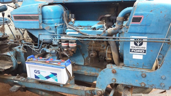 ขายรถไถฟอร์ด 77 T5 เครื่องแน่น แต่ไฮดรอลิคขึ้นช้า สำเนาทะเบียนเล่มหาย