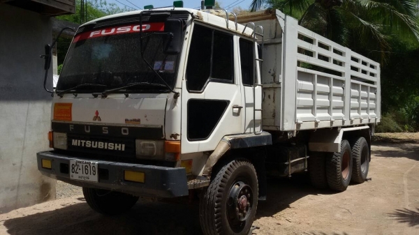 ขาย MITSUBISHI TF 220  สองเพลาดั๊ม กระบะเหล็ก