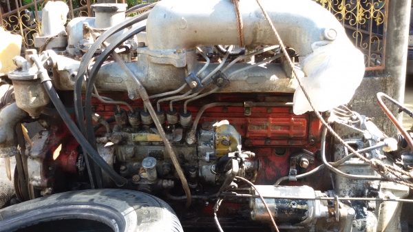 ขายเครื่องฮีโน่EH700พร้อมเกียร+หม้อน้ำใช้งานปกติราคา50000บาท