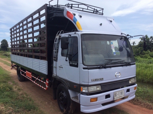 HINO 6ล้อFFแท้ ยาว7.2ม. เครื่องดี ครัทซีสวย รถไม่ผุ คานท้าย ZM10น็อต รถสวยพร้อมใช้งาน ขาย620,000บาท (ศุภากร081-1903107, 081-4252943)