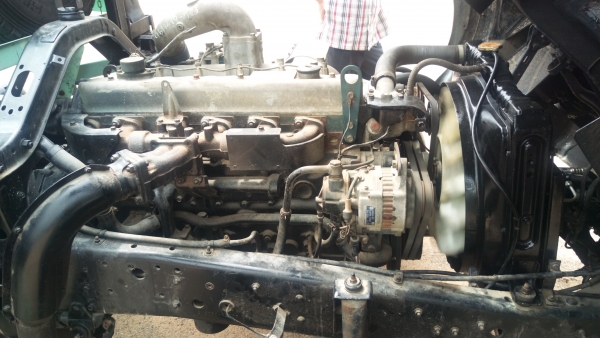 รถโม่ปูน. 6 ล้อ นำเข้าจากญี่ปุ่น