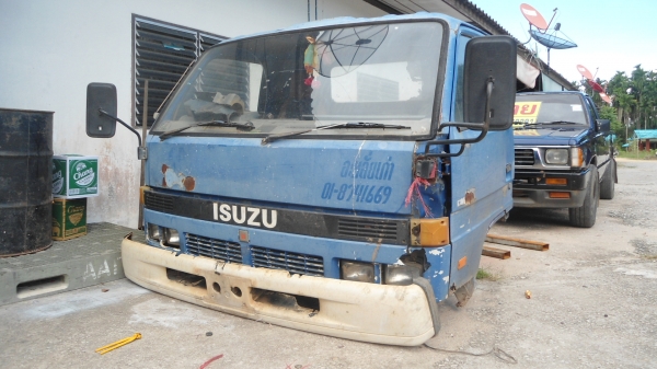 หัวอีซูซุ NPR  115 อุปกรณ์ครบราคาถูก