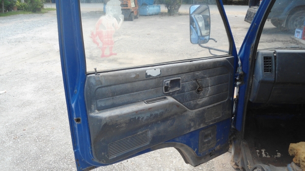 หัวอีซูซุ NPR  115 อุปกรณ์ครบราคาถูก