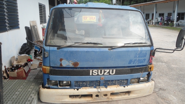 หัวอีซูซุ NPR  115 อุปกรณ์ครบราคาถูก