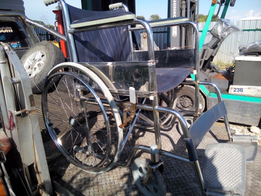 มอบรถวิลแชร์มือสองฟรี มี 1 คัน มอบรถวิลแชร์มือสองฟรี มี 1 คัน