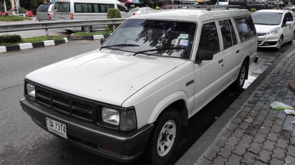 มาสด้าแวน5ประตู เครื่องISUZU2.5ฝาดำ ประหยัดพร้อมใช้