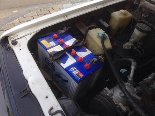 มาสด้าแวน5ประตู เครื่องISUZU2.5ฝาดำ ประหยัดพร้อมใช้