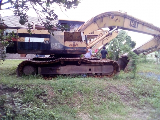 พี่ฝากลงขายรถแบ๊คโฮ2คันครับ899000 พี่ฝากลงขายรถแบ๊คโฮ2คันครับ899000