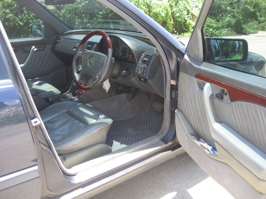 ขายด่วน BENZ C220 W202 ขายด่วน BENZ C220 W202