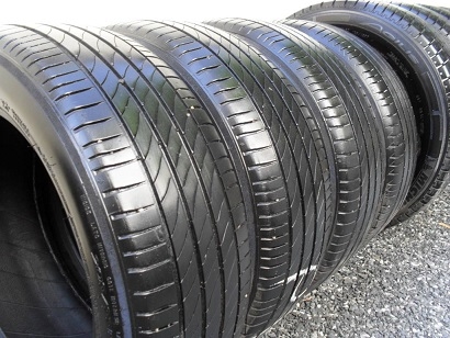 ขายยาง MICHELIN PRIMACY 3st ปี1214 (1ชุด) 205-55-16 ราคา 4,200 ขายยาง MICHELIN PRIMACY 3st ปี1214 (1ชุด) 205-55-16 ราคา 4,200