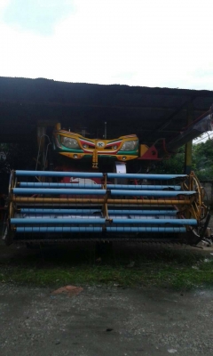 980,000บาท ขายรถเกี่ยวเจ้าช้างปี52ช่วงล่างใหม่