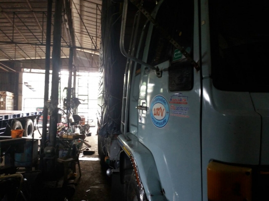 ขายรถบรรทุก 10 ล้อรั้วคอกไม้ยาว 6 เมตร ISUZU ROCKY 195 แรงม้า ราคา 700000