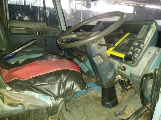 ขายรถบรรทุก 10 ล้อรั้วคอกไม้ยาว 6 เมตร ISUZU ROCKY 195 แรงม้า ราคา 700000
