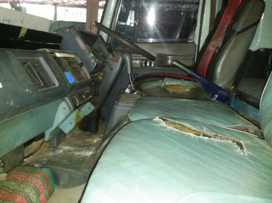 ขายรถบรรทุก 10 ล้อรั้วคอกไม้ยาว 6 เมตร ISUZU ROCKY 195 แรงม้า ราคา 700000
