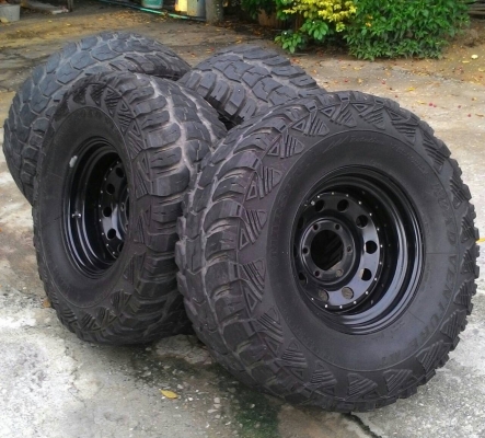 ขายยาง Mud 33R15 พร้อมล้อ ขายยาง Mud 33R15 พร้อมล้อ