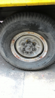 ขายISUZU NKR สี่ล้อ เครื่อง 4BE1  115 แรง จอดอยู่ไม่ค่อยได้ใช้งานเครื่องต้องลองเช็คสภาพทะเบียนพร้อมโอน