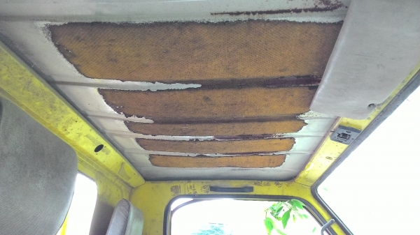 ขายISUZU NKR สี่ล้อ เครื่อง 4BE1  115 แรง จอดอยู่ไม่ค่อยได้ใช้งานเครื่องต้องลองเช็คสภาพทะเบียนพร้อมโอน