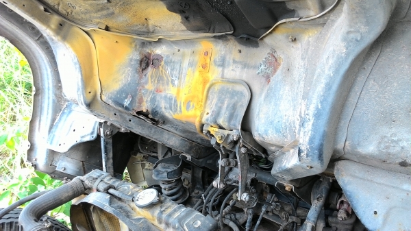 ขายISUZU NKR สี่ล้อ เครื่อง 4BE1  115 แรง จอดอยู่ไม่ค่อยได้ใช้งานเครื่องต้องลองเช็คสภาพทะเบียนพร้อมโอน