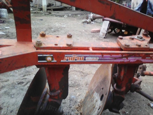 ขายผาน  4  ใส่รถไถรุ่น L4508 เป็นผานตราช้าง ราคาถูกสนใจติดต่อเลยครับ