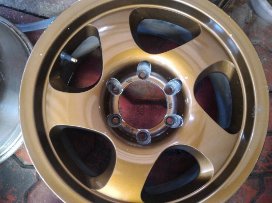 ล้อแท้  Enkei  7 x 16  ET - 15  Japan