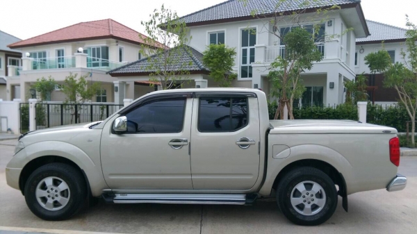 ขายนาวาร่า 2.5 LE 4 ประตู ราคาถูก 345,000 ขายนาวาร่า 2.5 LE 4 ประตู ราคาถูก 345,000