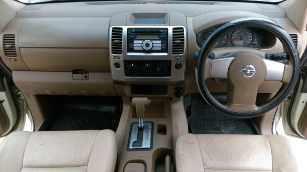 ขายนาวาร่า 2.5 LE 4 ประตู ราคาถูก 345,000 ขายนาวาร่า 2.5 LE 4 ประตู ราคาถูก 345,000