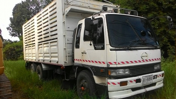 Hino F17/ เปลี่ยนหัว EH700/ พาวเวอร์ เพลาเดียว ยาว 6.20 เมตร/ แอร์เย็น พร้อมใช้