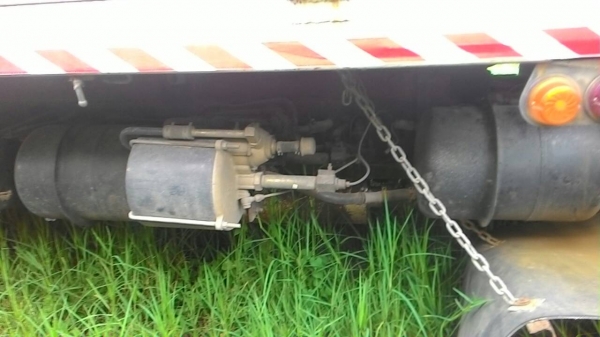 Hino F17/ เปลี่ยนหัว EH700/ พาวเวอร์ เพลาเดียว ยาว 6.20 เมตร/ แอร์เย็น พร้อมใช้