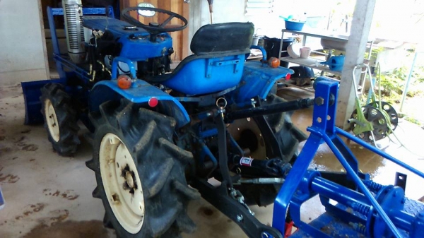 Iseki TX1510 รถไถเล็ก 15 แรงม้า 4wd