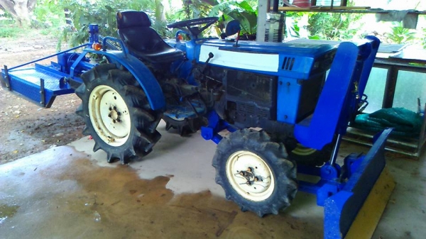 Iseki TX1510 รถไถเล็ก 15 แรงม้า 4wd