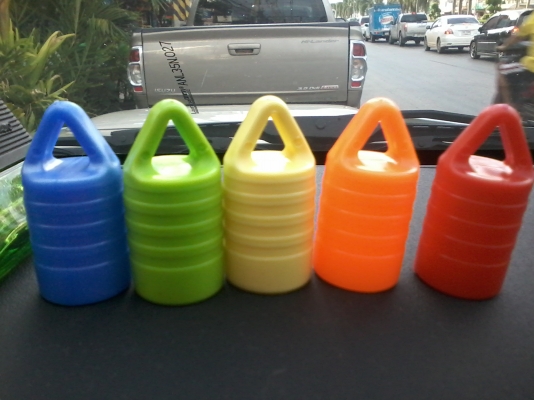 ขออนุญาตนอกเรื่องคับ ขายบล็อไม้กวาดพลาสติก ด้ามพลาสติก