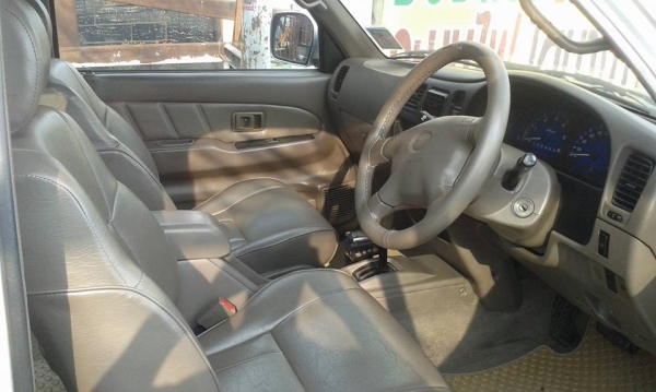 Toyota Hilux tiger d4d prerunner ปี 2002 Toyota Hilux tiger d4d prerunner ปี 2002