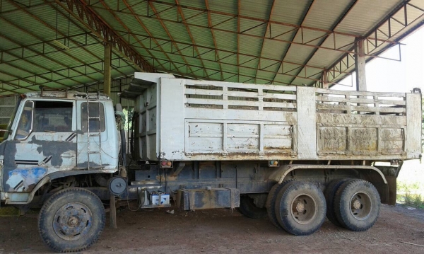 ขาย 10 ล้อดั้ม 2 เพลา เครื่อง 6HE1 195 แรงม้า เกียร์ ZF คัสซี NISSAN ช่วงล่าง+หัวเก๋ง SUMO 227 ทะเบียนพร้อมโอนครับ