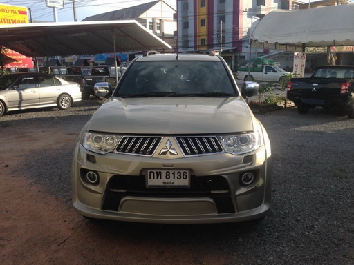 Mitsubishi Pajero Sport 2.5GLS สีทอง ปี 2009 เจ้าของขายเอง Mitsubishi Pajero Sport 2.5GLS สีทอง ปี 2009 เจ้าของขายเอง