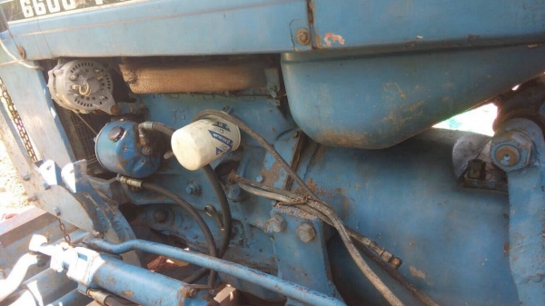 ขายรถไถฟอร์ด 5500 เครื่อง T5 สภาพสวย เอกสารเล่มทะเบียนครบ อุปกรณ์มีผานดันหน้า กับผาน 7