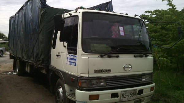 หกล้อ ฮีโน้ FD2HPA195 ปี45 ยาว7.20 ม แอร์ เวอร์ ทิฟฟี ยางเรเดียล ทะเบียนพร้อมโอน หกล้อ ฮีโน้ FD2HPA195 ปี45 ยาว7.20 ม แอร์ เวอร์ ทิฟฟี ยางเรเดียล ทะเบียนพร้อมโอน