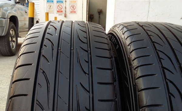 ยาง,205-55-16 DUNLOP LM704 ปลายปี14สภาพเต็ม ชุด 4,700 ยาง,205-55-16 DUNLOP LM704 ปลายปี14สภาพเต็ม ชุด 4,700