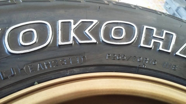 ขายล้อหล่อ te37x ขนาด 16x8 พร้อมยาง yoko 265/70/16 สวยๆครับ