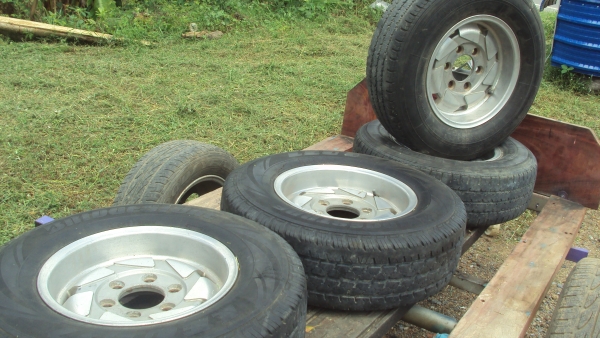 ขายยางบริสโตนพร้อมแมคสี่เส้น