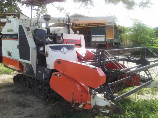 ขายรถเกี่ยวข้าว DC-68G มีอุปกรณ์ เกี่ยวข้าว เกี่ยวถั่ว เกี่ยวข้าวโพด 3ชิ้นคับ